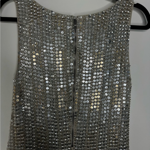 Alice + Olivia Silver Sequin Dress sz 4 - Picture 4 of 6